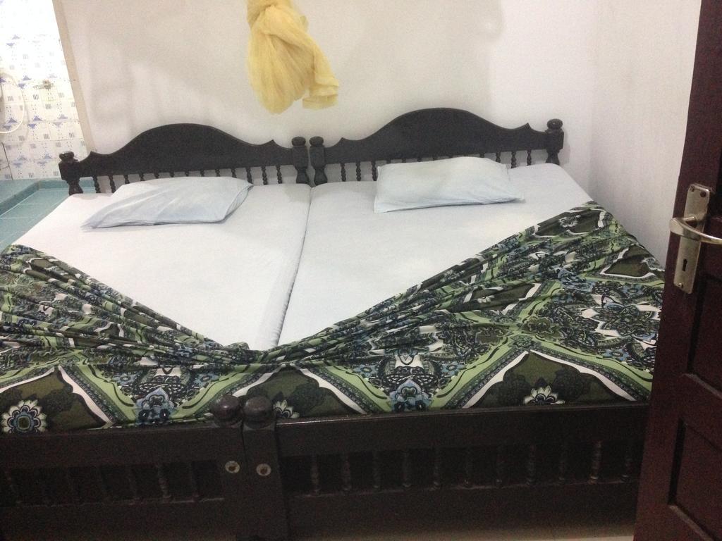 Coconut Park Bed & Breakfast อนุราธปุระ ภายนอก รูปภาพ