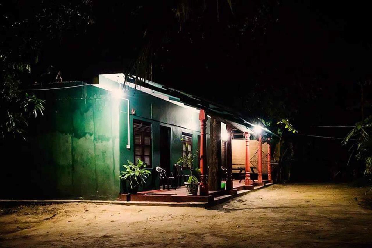 Coconut Park Bed & Breakfast อนุราธปุระ ภายนอก รูปภาพ