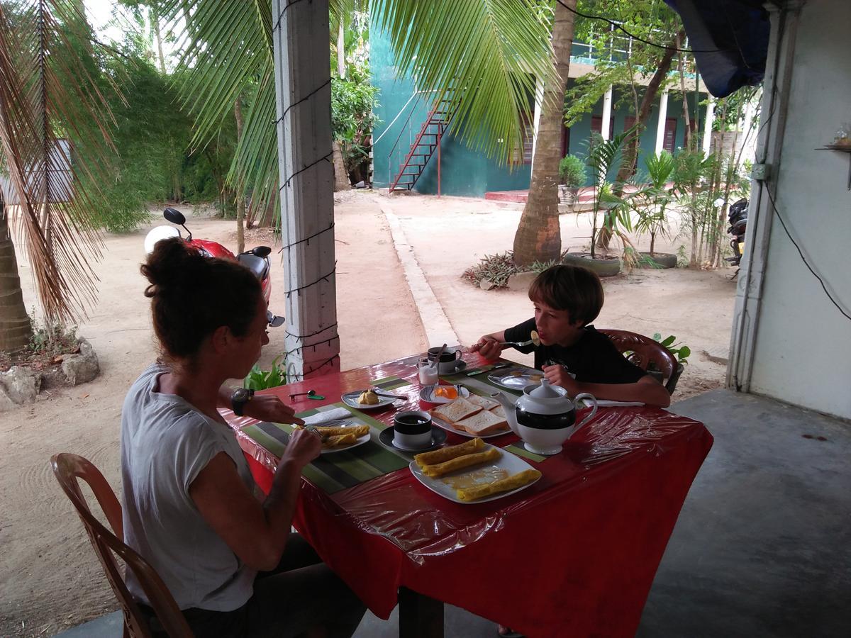 Coconut Park Bed & Breakfast อนุราธปุระ ภายนอก รูปภาพ